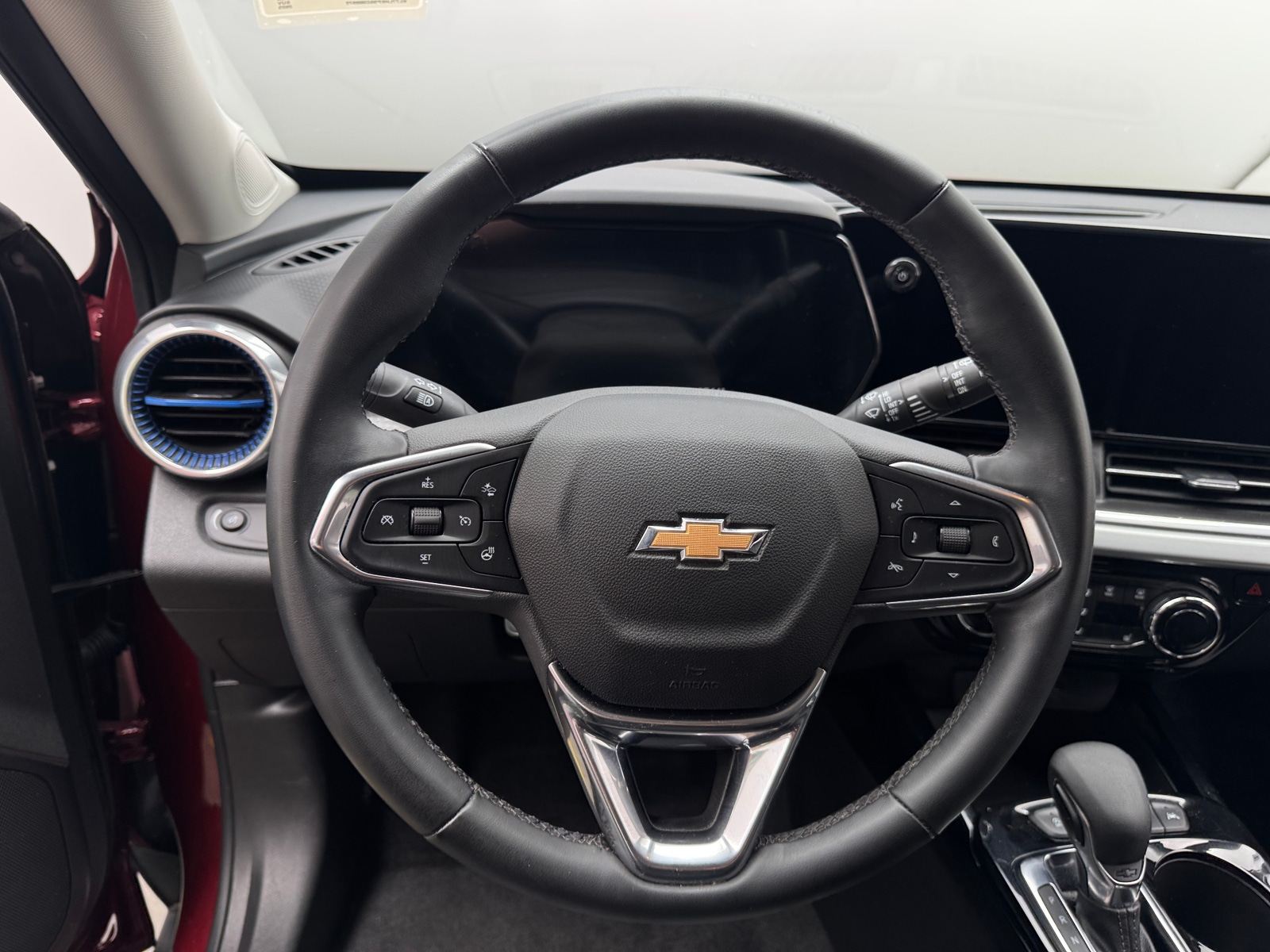 Thumbnail: 2025 Chevrolet Trax - 5