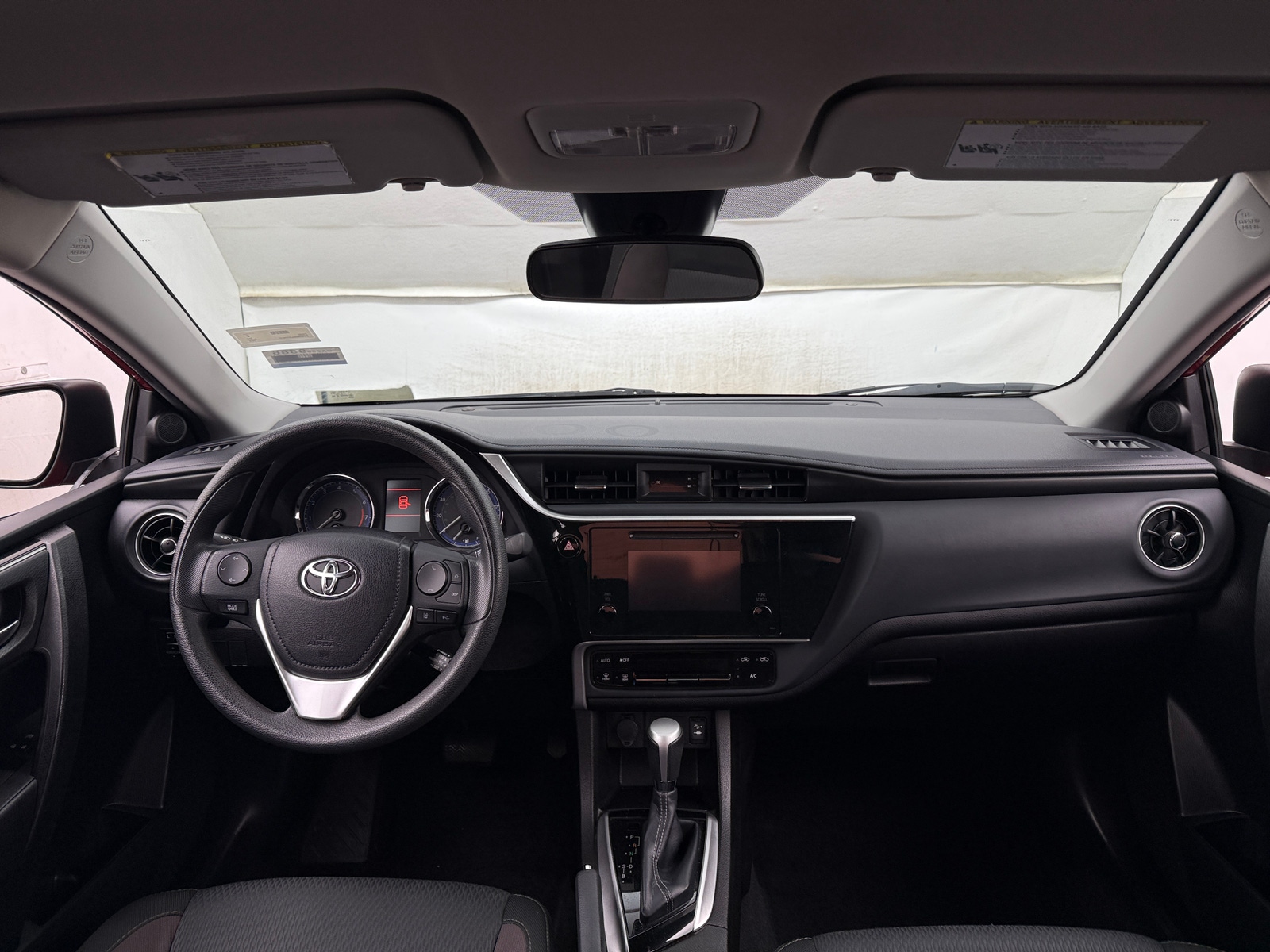 Thumbnail: 2018 Toyota Corolla - 3