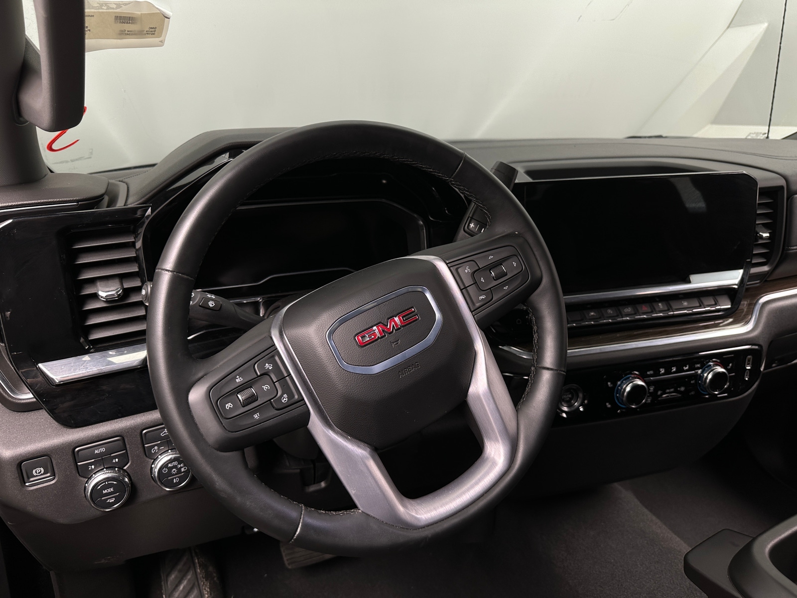 Thumbnail: 2024 GMC Sierra 1500 - 5