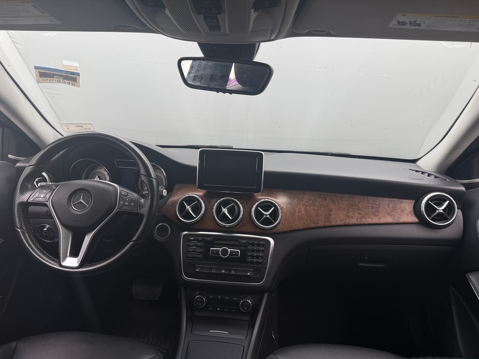 Thumbnail: 2015 Mercedes-Benz GLA - 3