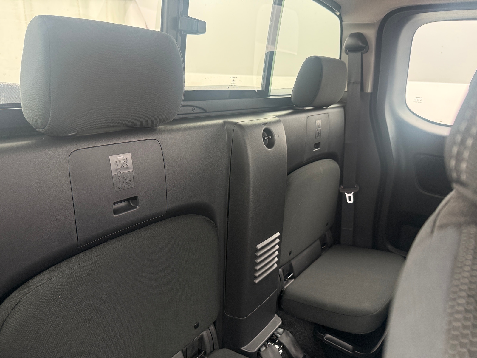 Thumbnail: 2025 Nissan Frontier - 6