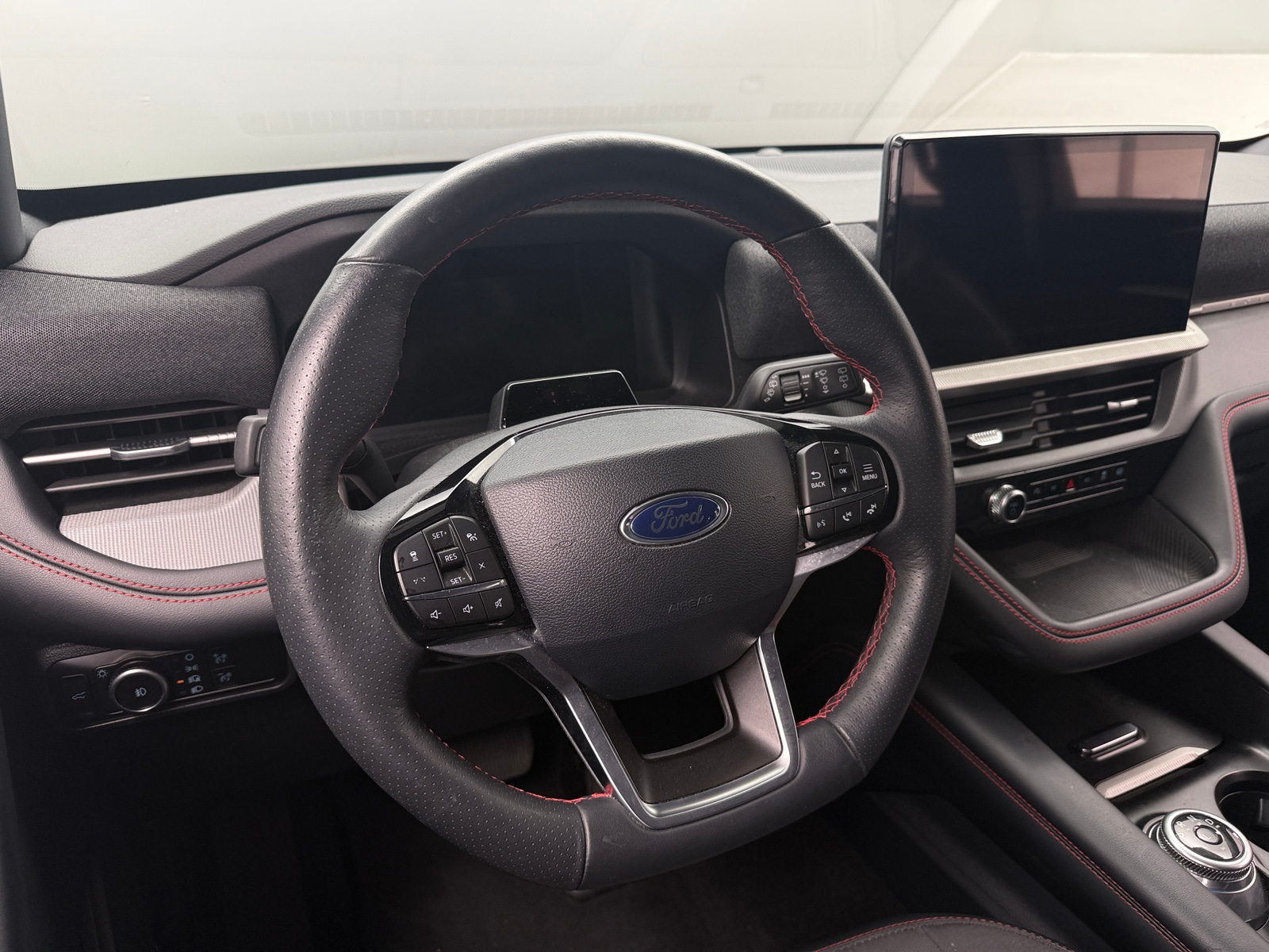 Thumbnail: 2025 Ford Explorer - 5