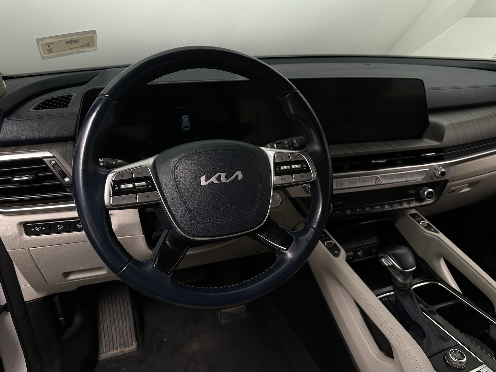 Thumbnail: 2023 Kia Telluride - 4