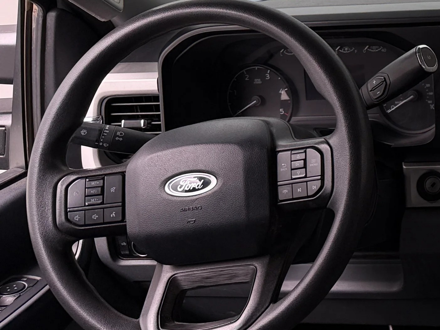 Thumbnail: 2025 Ford Econoline - 5