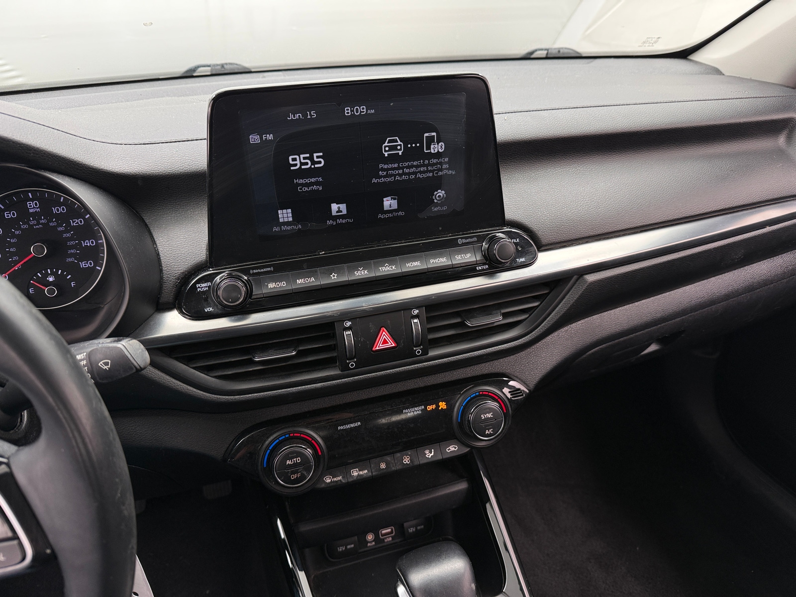 Thumbnail: 2019 Kia Forte - 4
