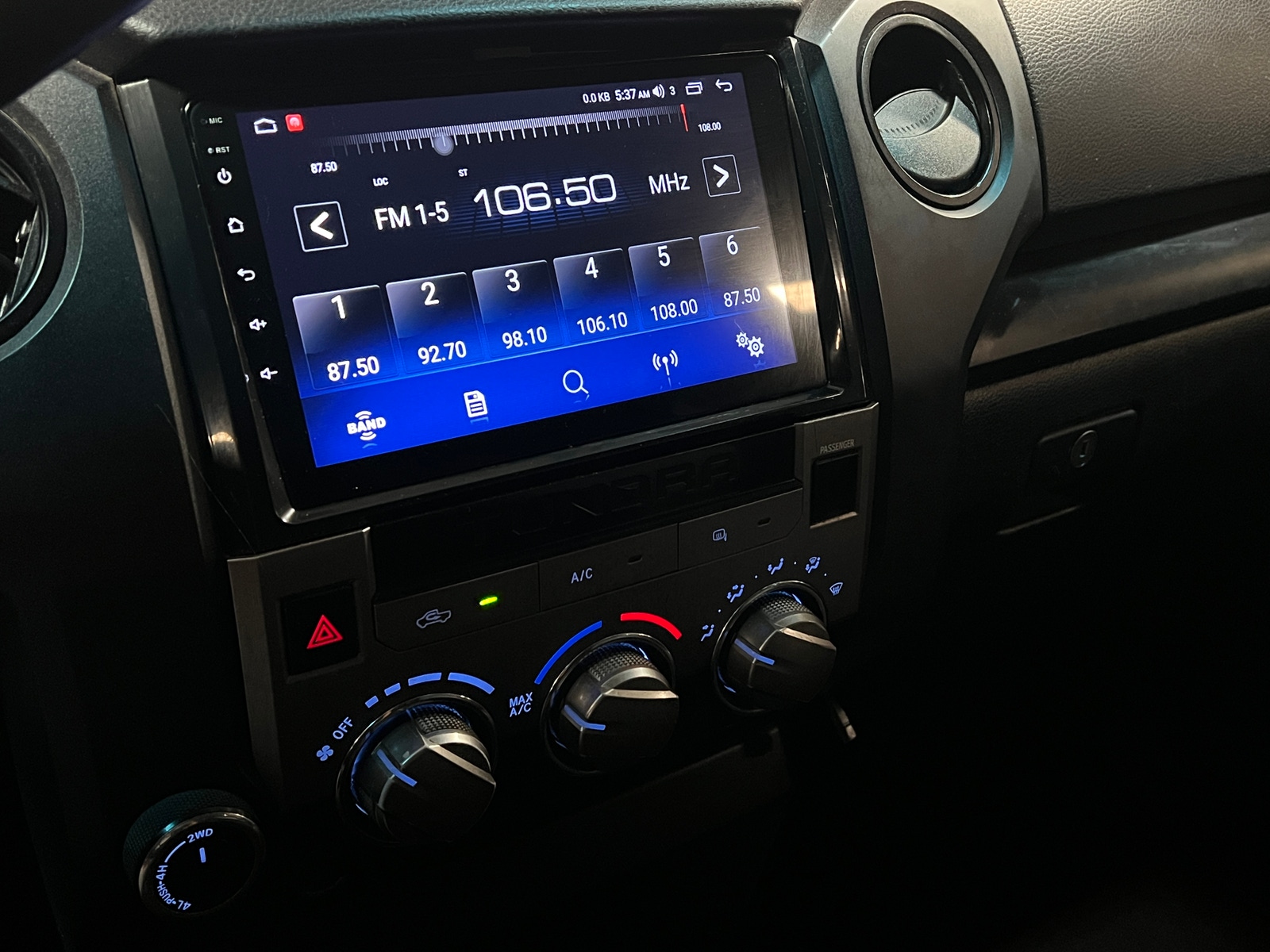 Thumbnail: 2015 Toyota Tundra - 4