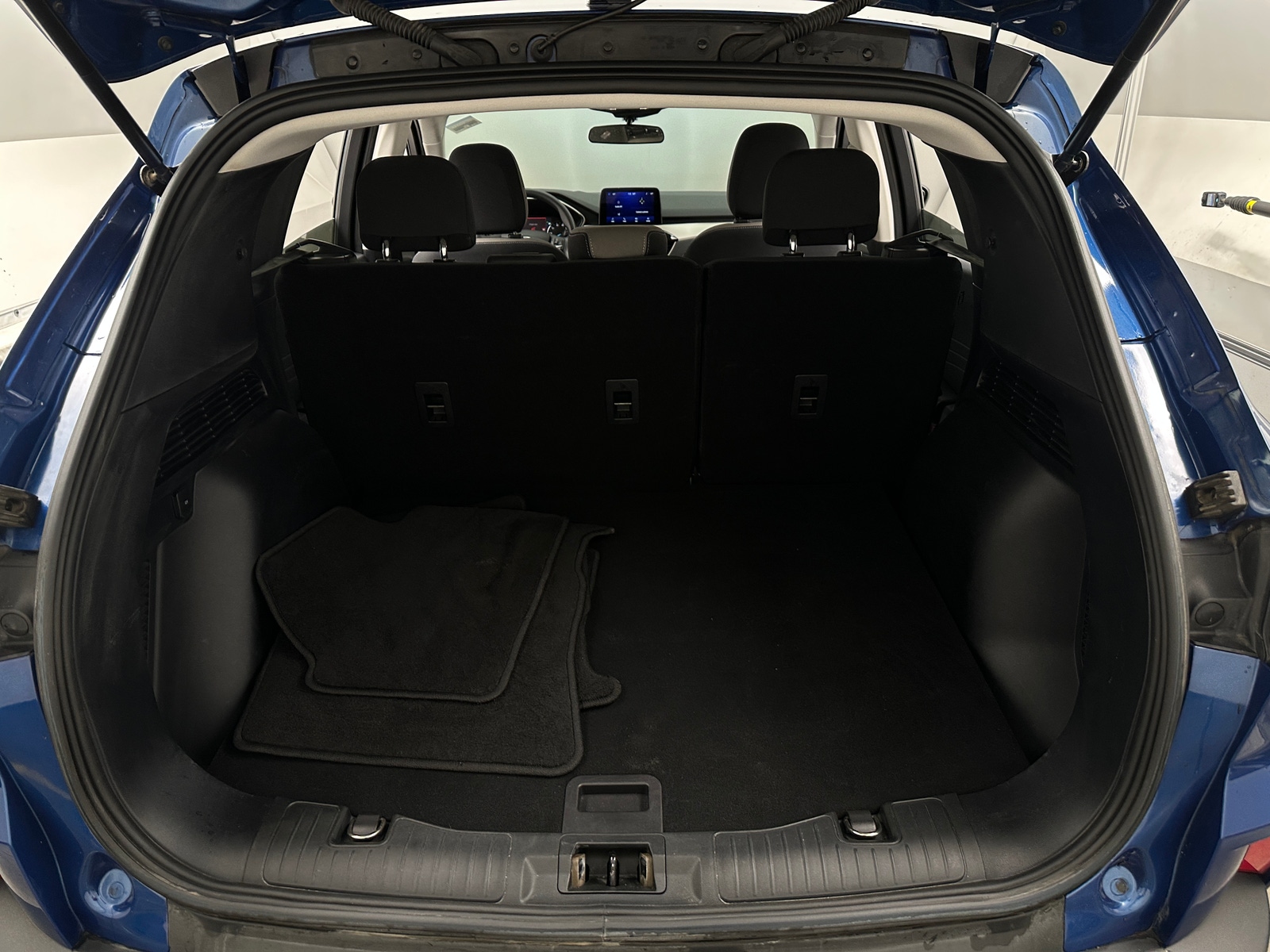 Thumbnail: 2022 Ford Escape - 7