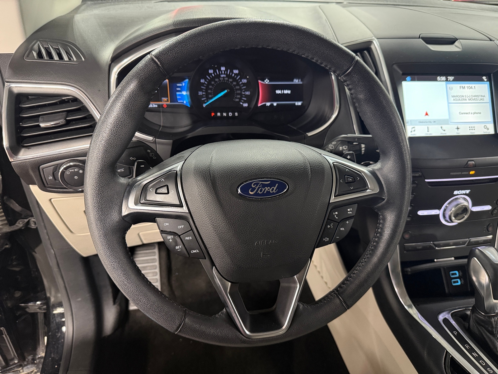 Thumbnail: 2017 Ford Edge - 4