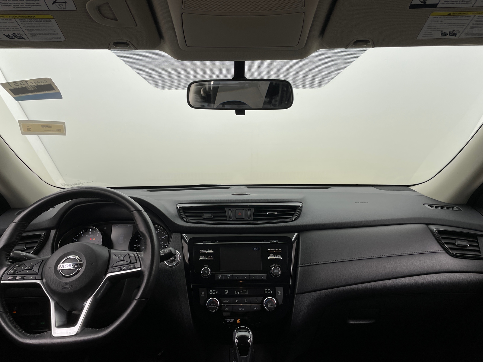 Thumbnail: 2017 Nissan Rogue - 3