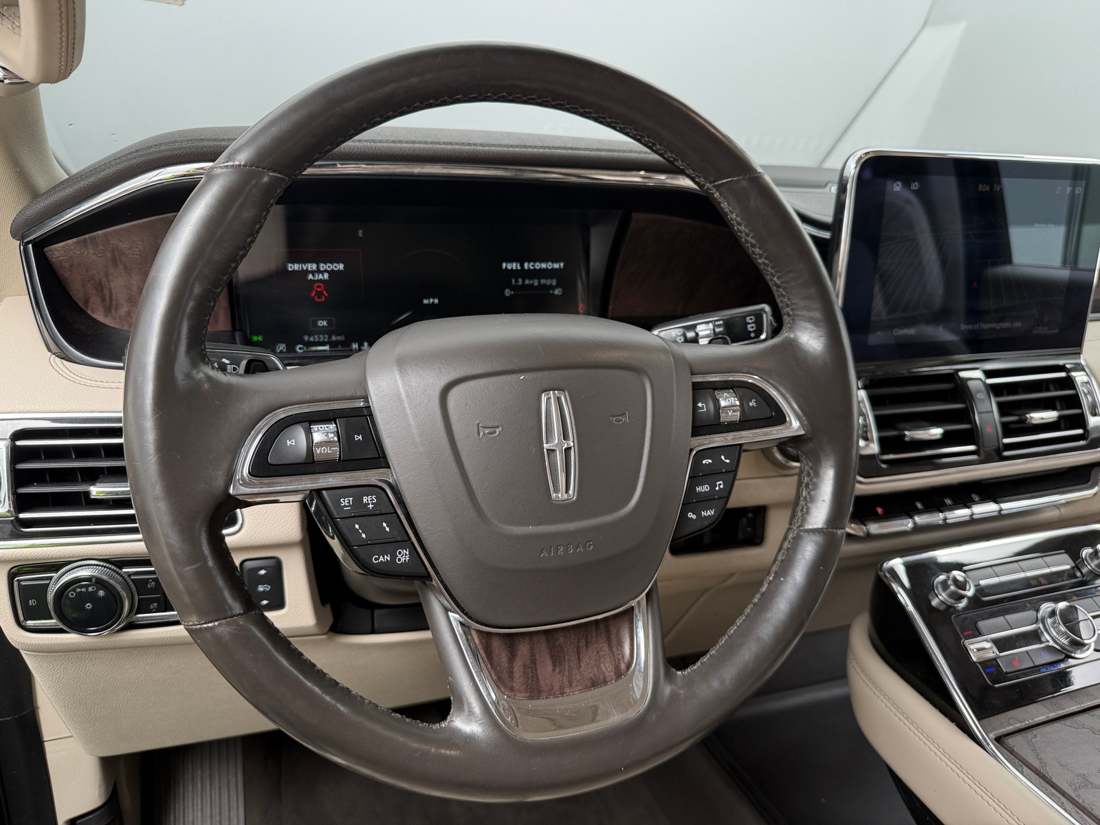 Thumbnail: 2020 Lincoln Navigator - 4