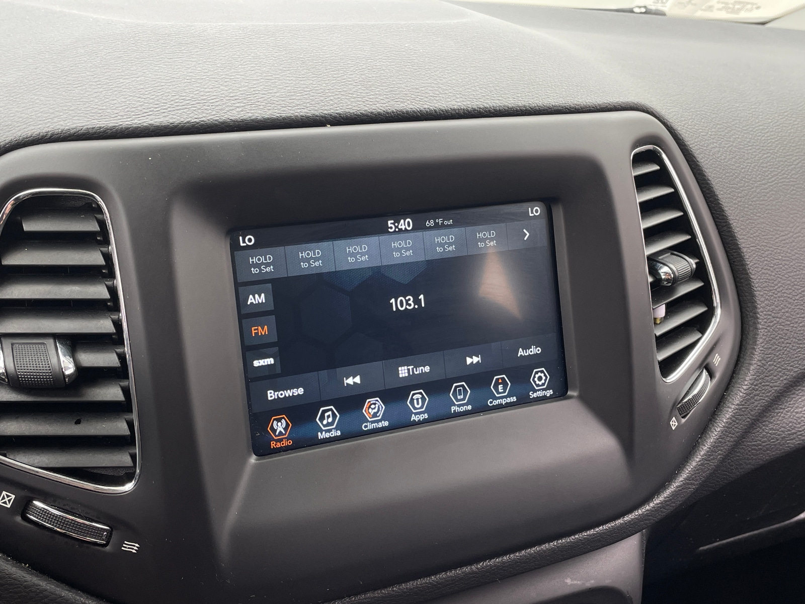 Thumbnail: 2019 Jeep Compass - 4