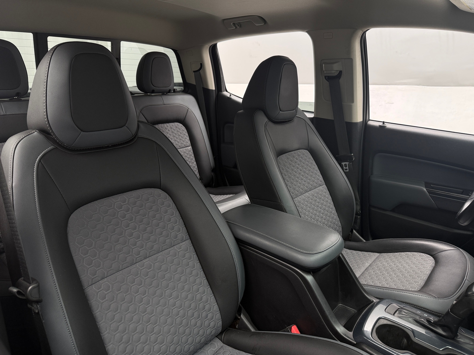 Thumbnail: 2017 Chevrolet Colorado - 2