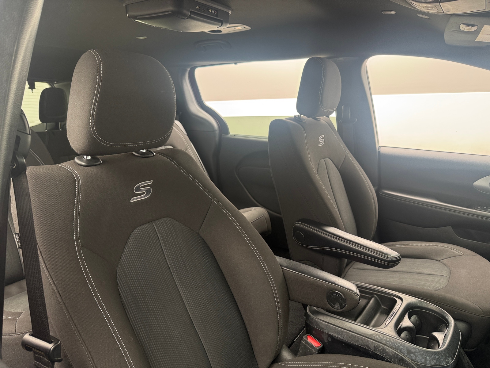 Thumbnail: 2021 Chrysler Pacifica - 2