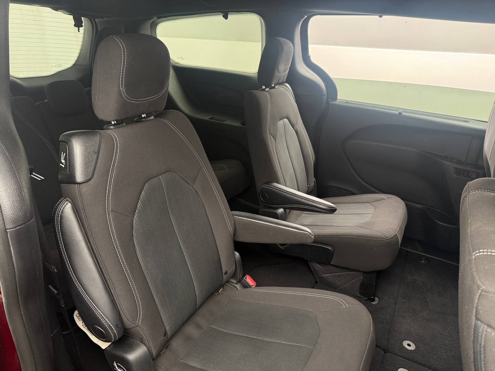 Thumbnail: 2021 Chrysler Pacifica - 6