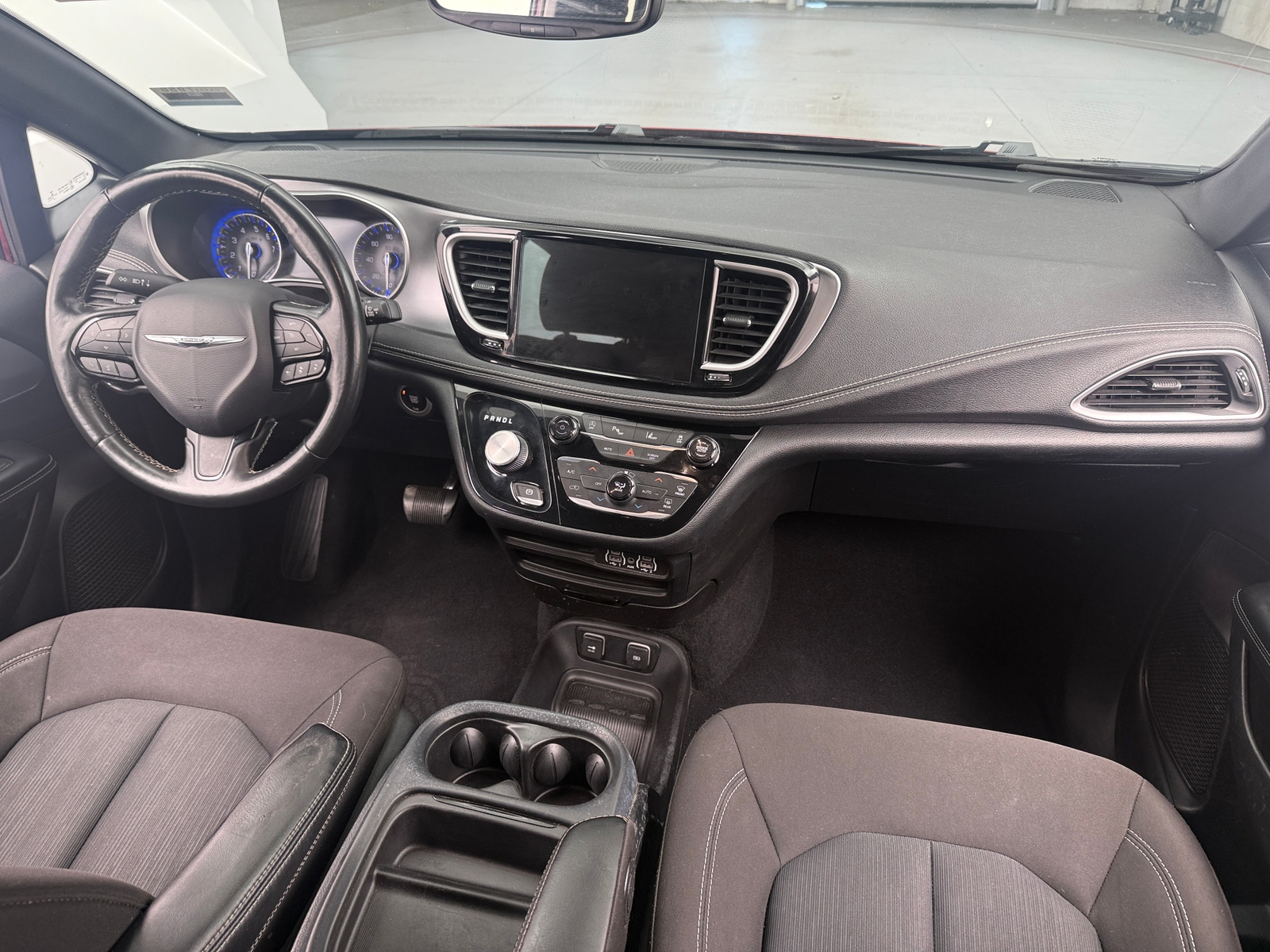 Thumbnail: 2021 Chrysler Pacifica - 3