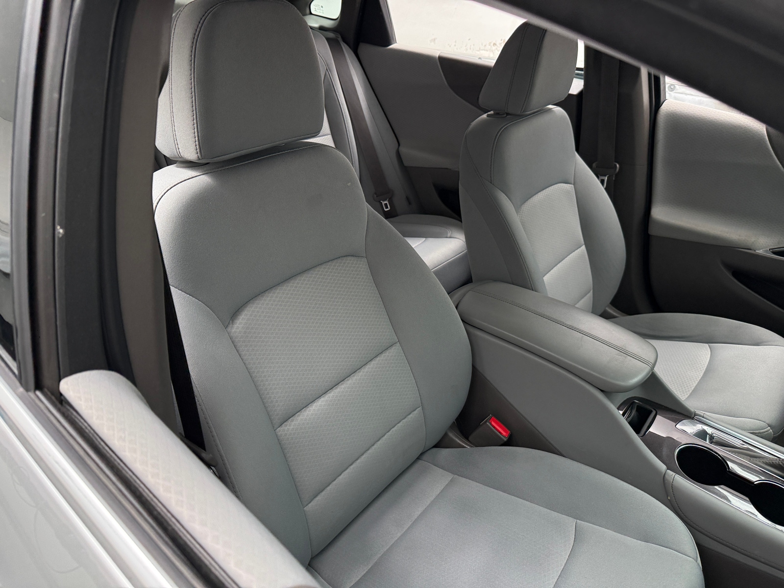 Thumbnail: 2017 Chevrolet Malibu - 2