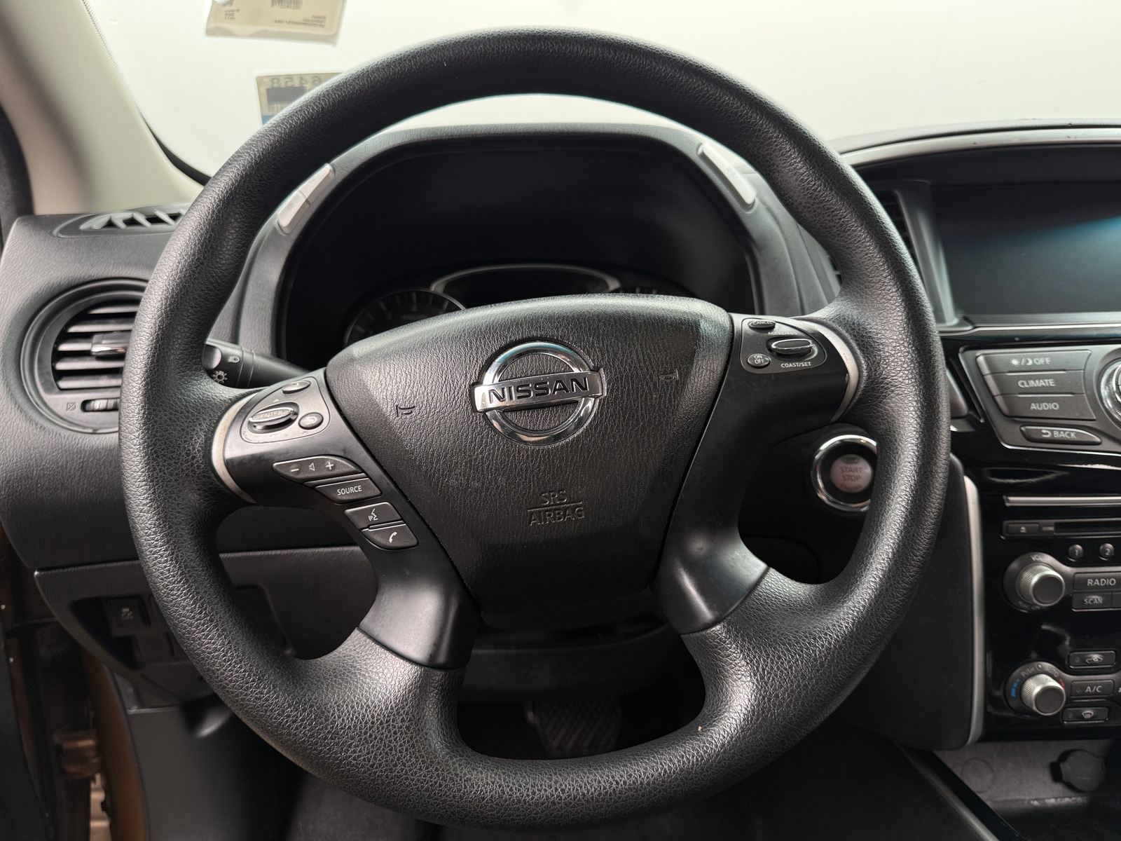 Thumbnail: 2017 Nissan Pathfinder - 5