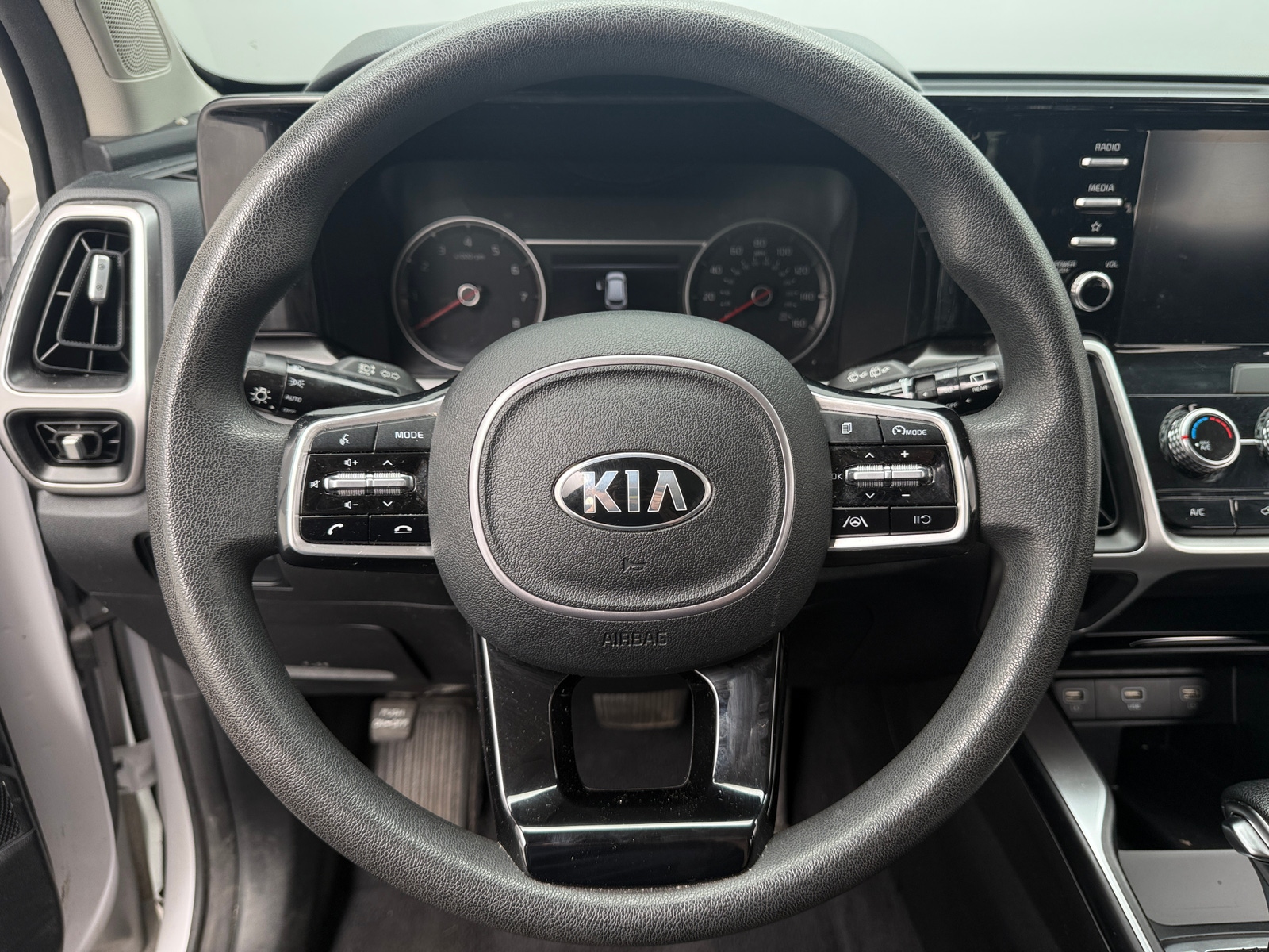 Thumbnail: 2021 Kia Sorento - 5