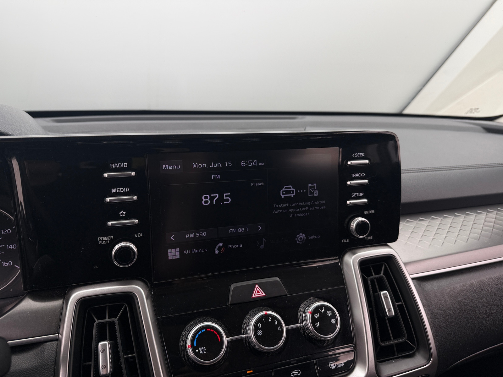 Thumbnail: 2021 Kia Sorento - 4