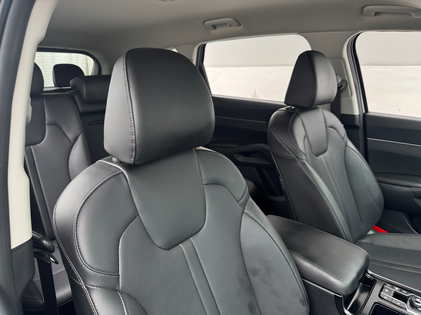 Thumbnail: 2024 Kia Sorento - 2