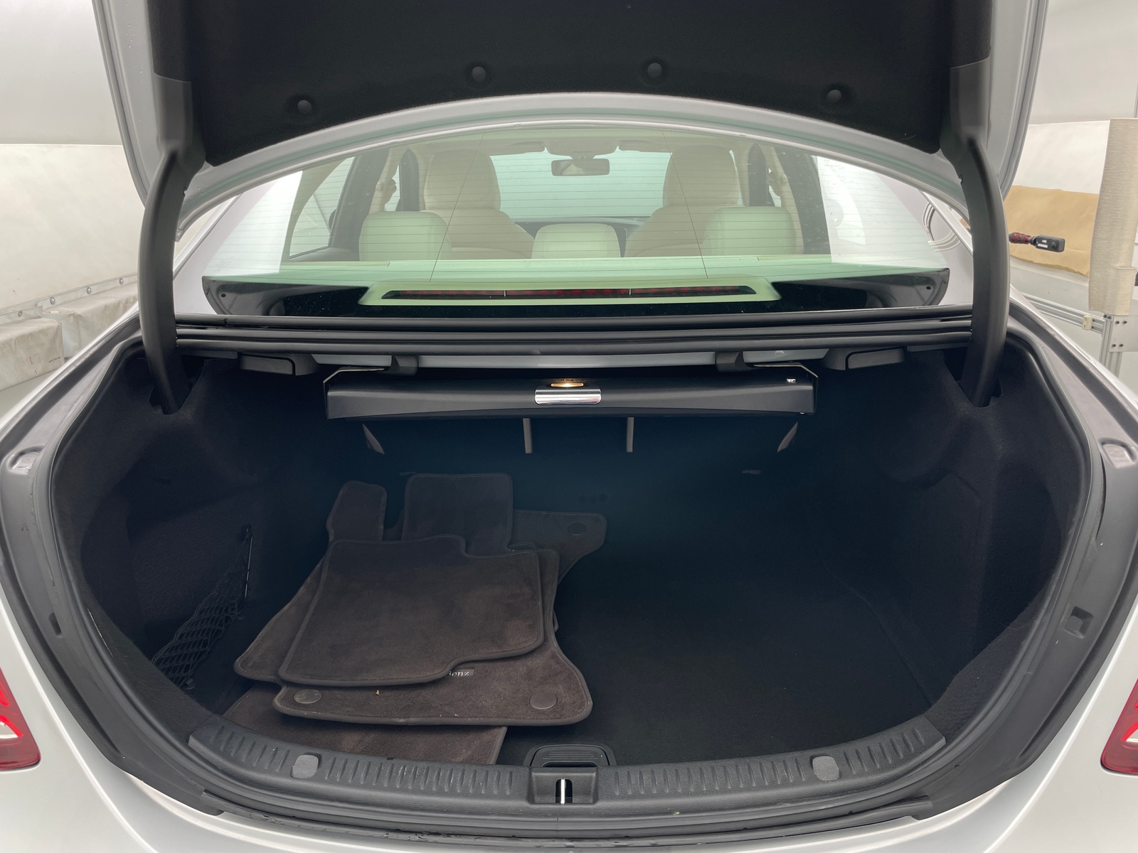 Thumbnail: 2020 Mercedes-Benz E-Class - 6