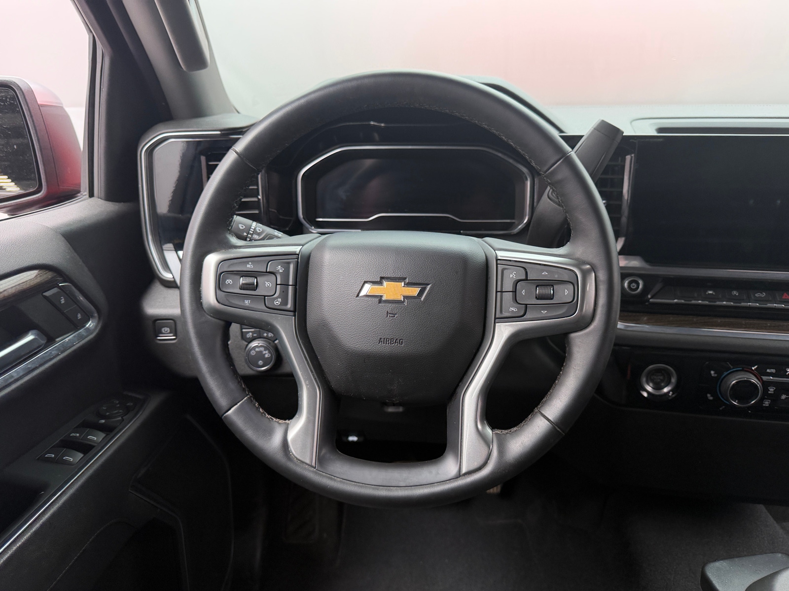 Thumbnail: 2023 Chevrolet Silverado 1500 - 5