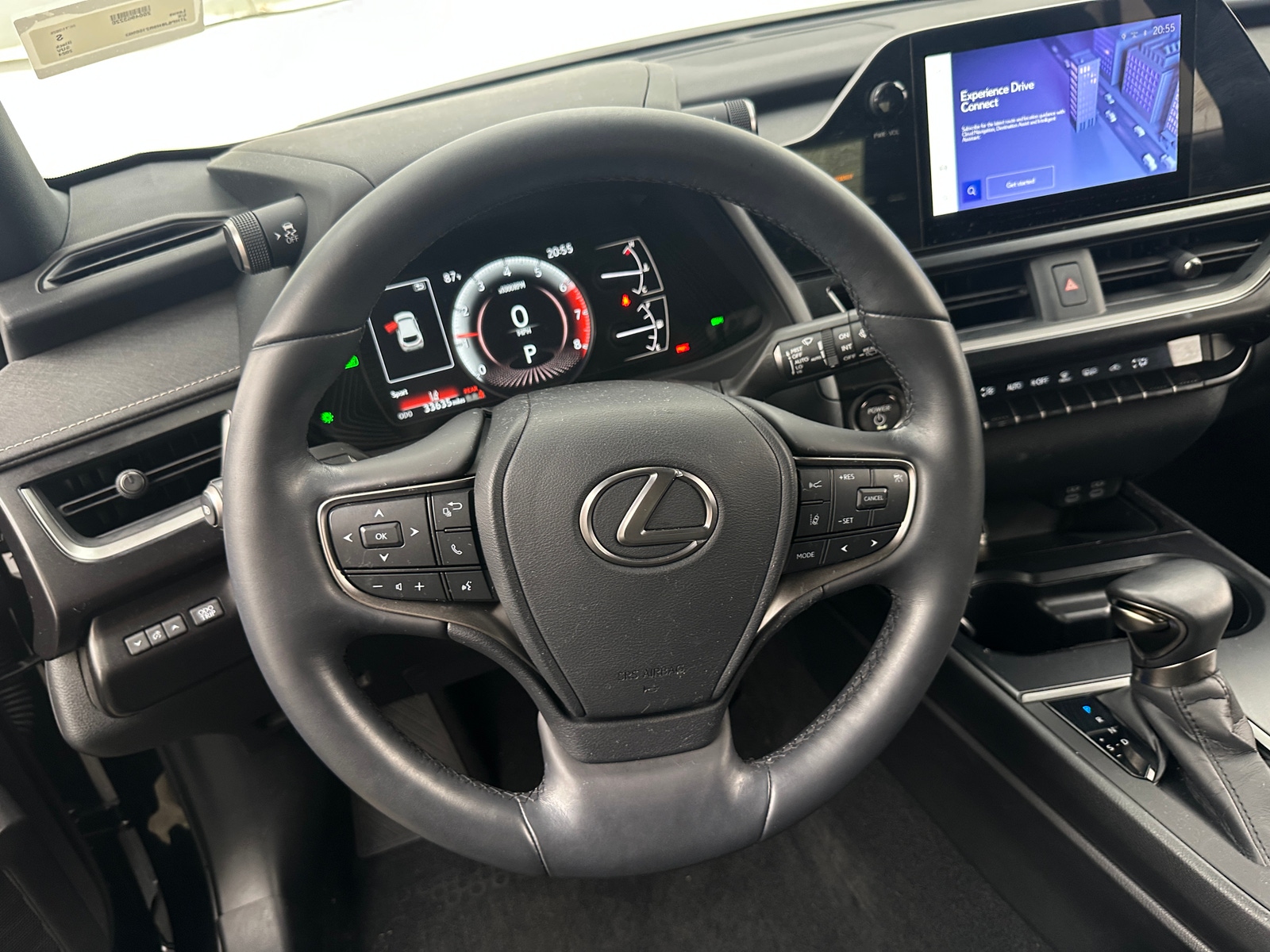 Thumbnail: 2024 Lexus UX - 4