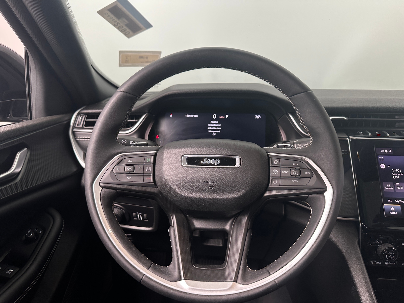 Thumbnail: 2024 Jeep Grand Cherokee L - 4