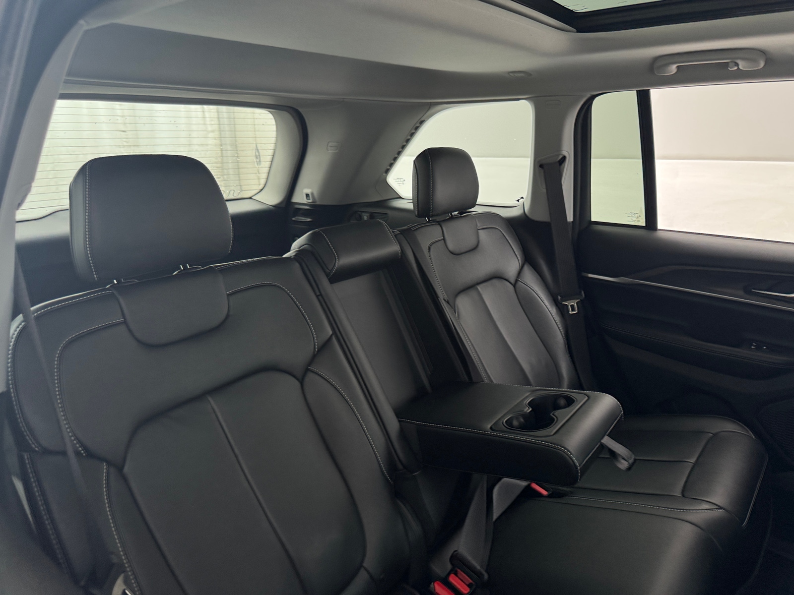 Thumbnail: 2023 Jeep Grand Cherokee - 5