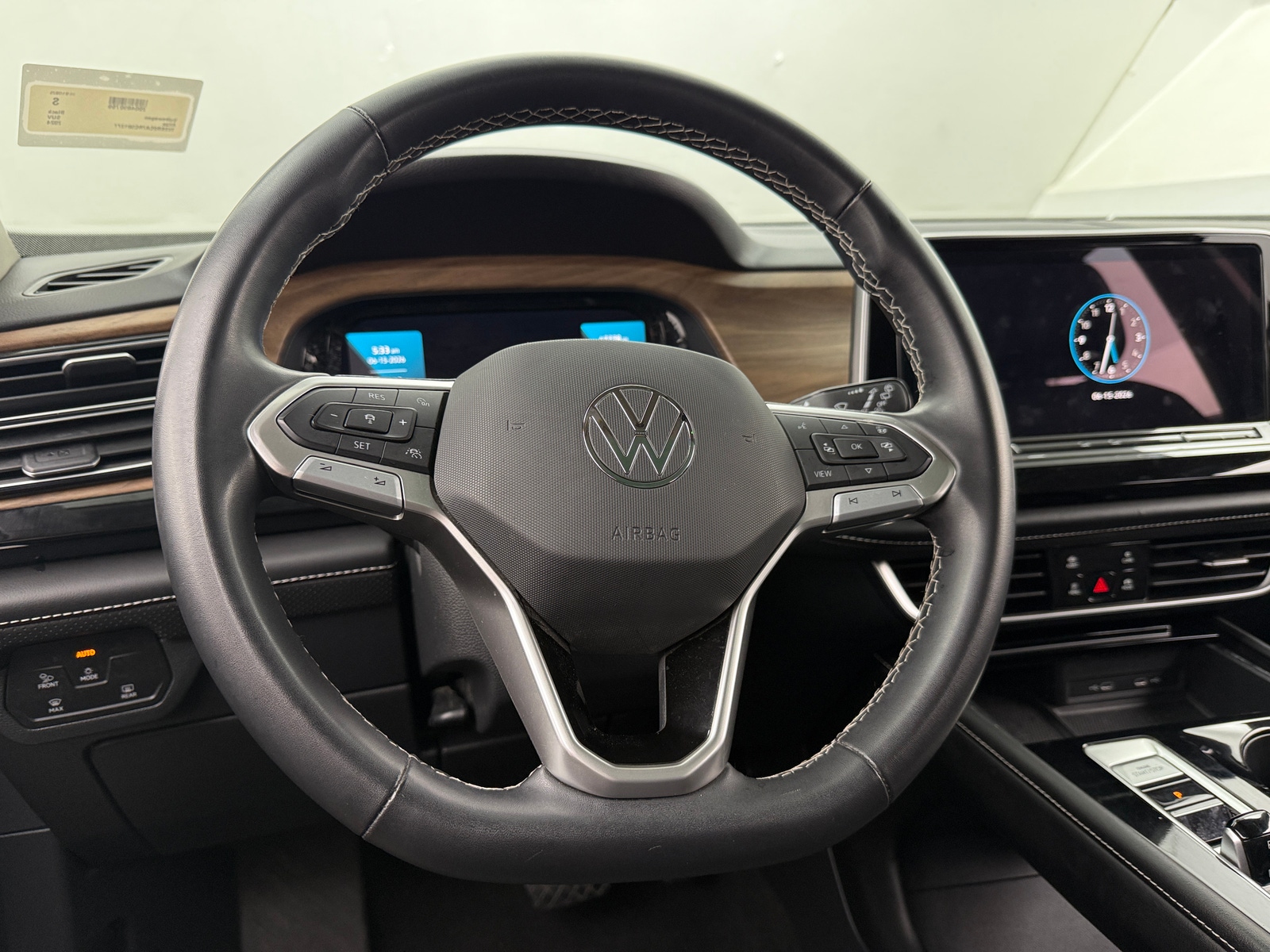 Thumbnail: 2024 Volkswagen Atlas - 4
