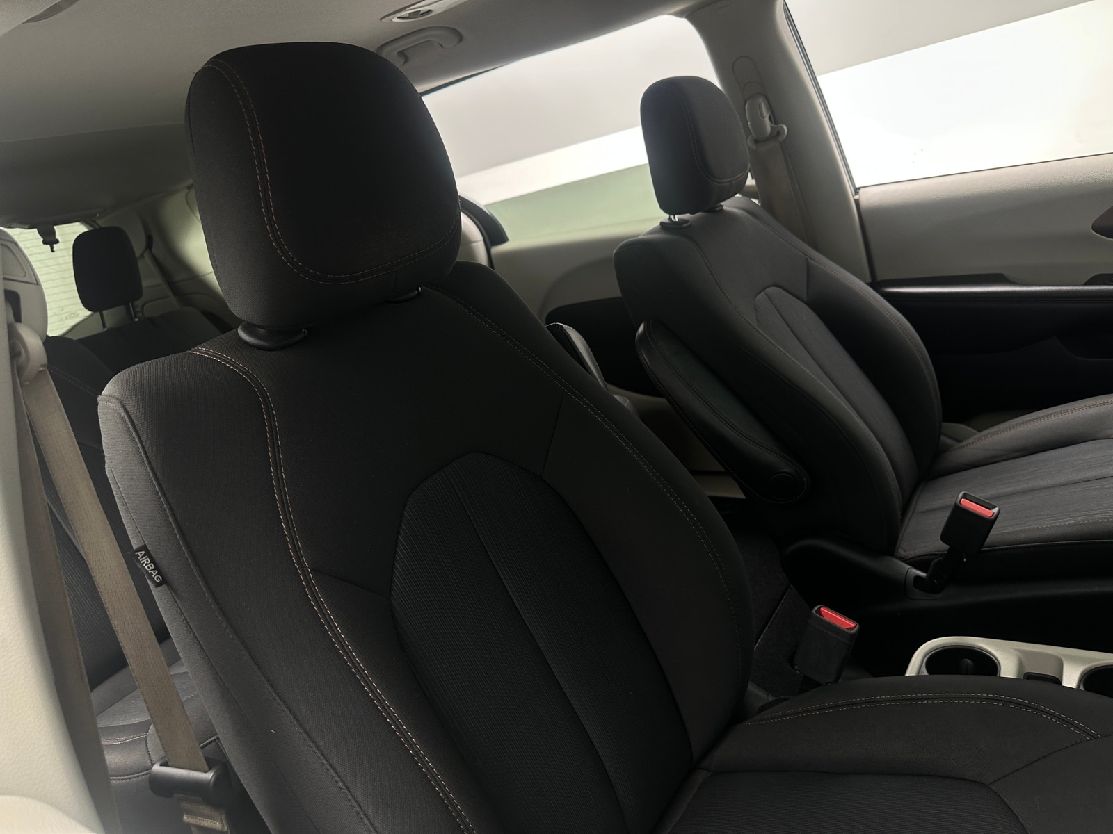Thumbnail: 2017 Chrysler Pacifica - 2