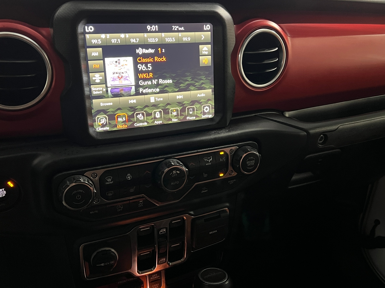 Thumbnail: 2022 Jeep Gladiator - 4