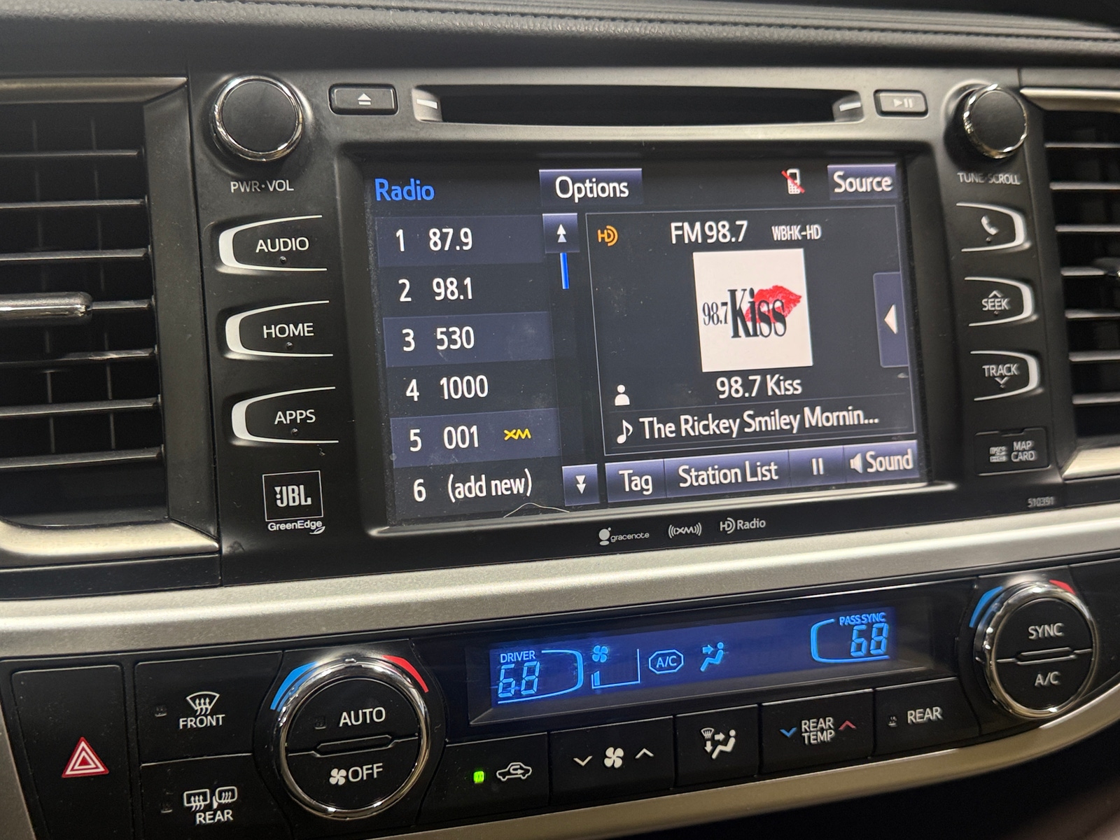 Thumbnail: 2019 Toyota Highlander - 3