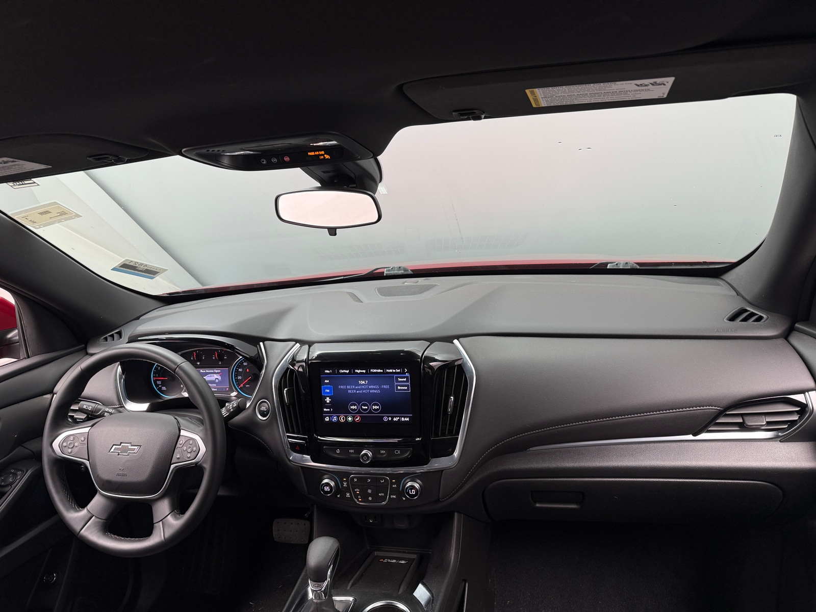 Thumbnail: 2023 Chevrolet Traverse - 3
