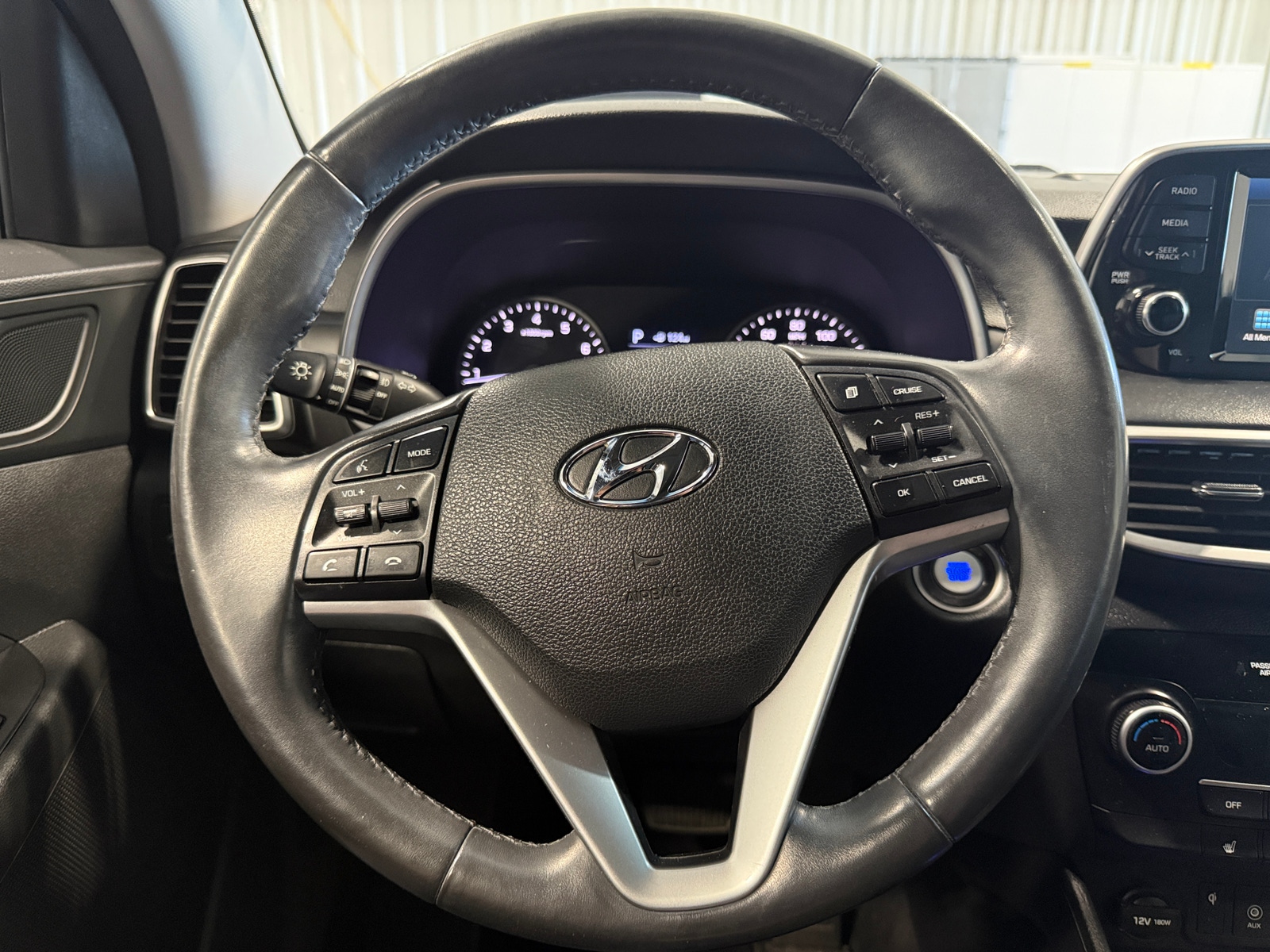 Thumbnail: 2020 Hyundai Tucson - 4