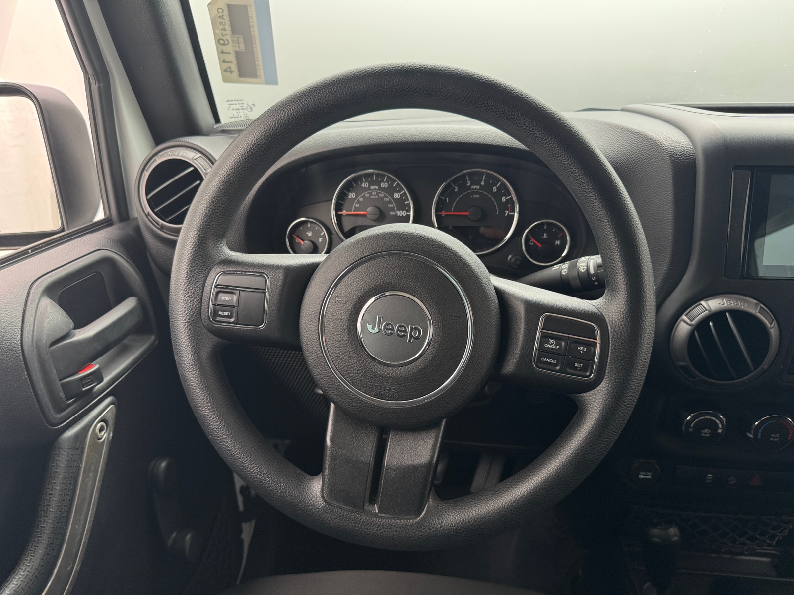 Thumbnail: 2015 Jeep Wrangler - 5