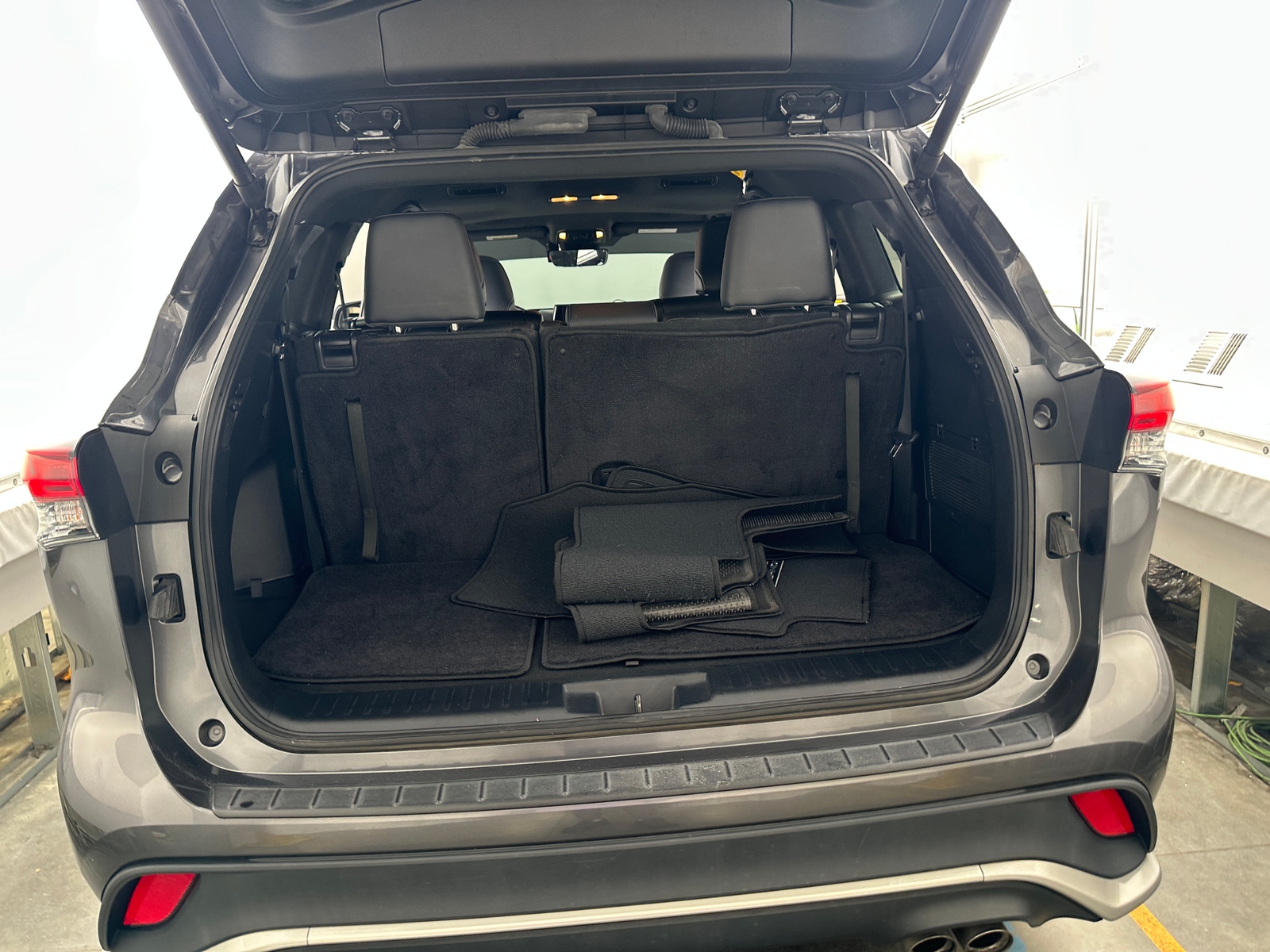 Thumbnail: 2024 Toyota Highlander - 6