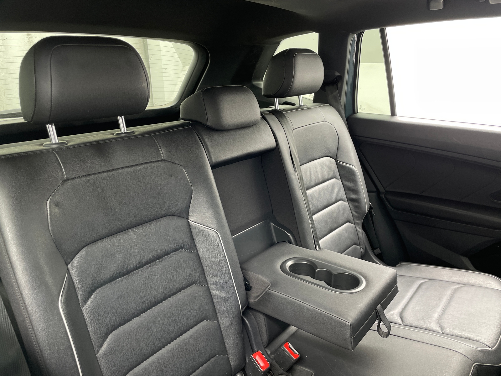 Thumbnail: 2020 Volkswagen Tiguan - 5