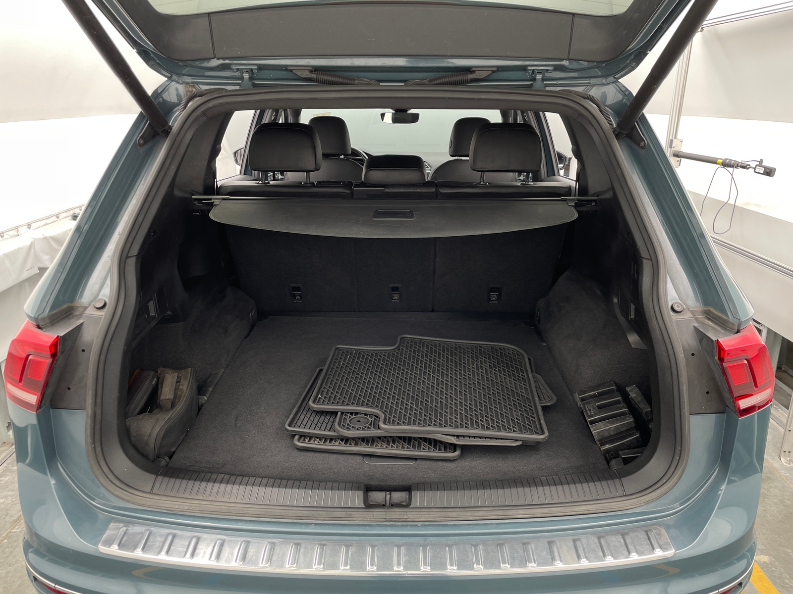 Thumbnail: 2020 Volkswagen Tiguan - 6