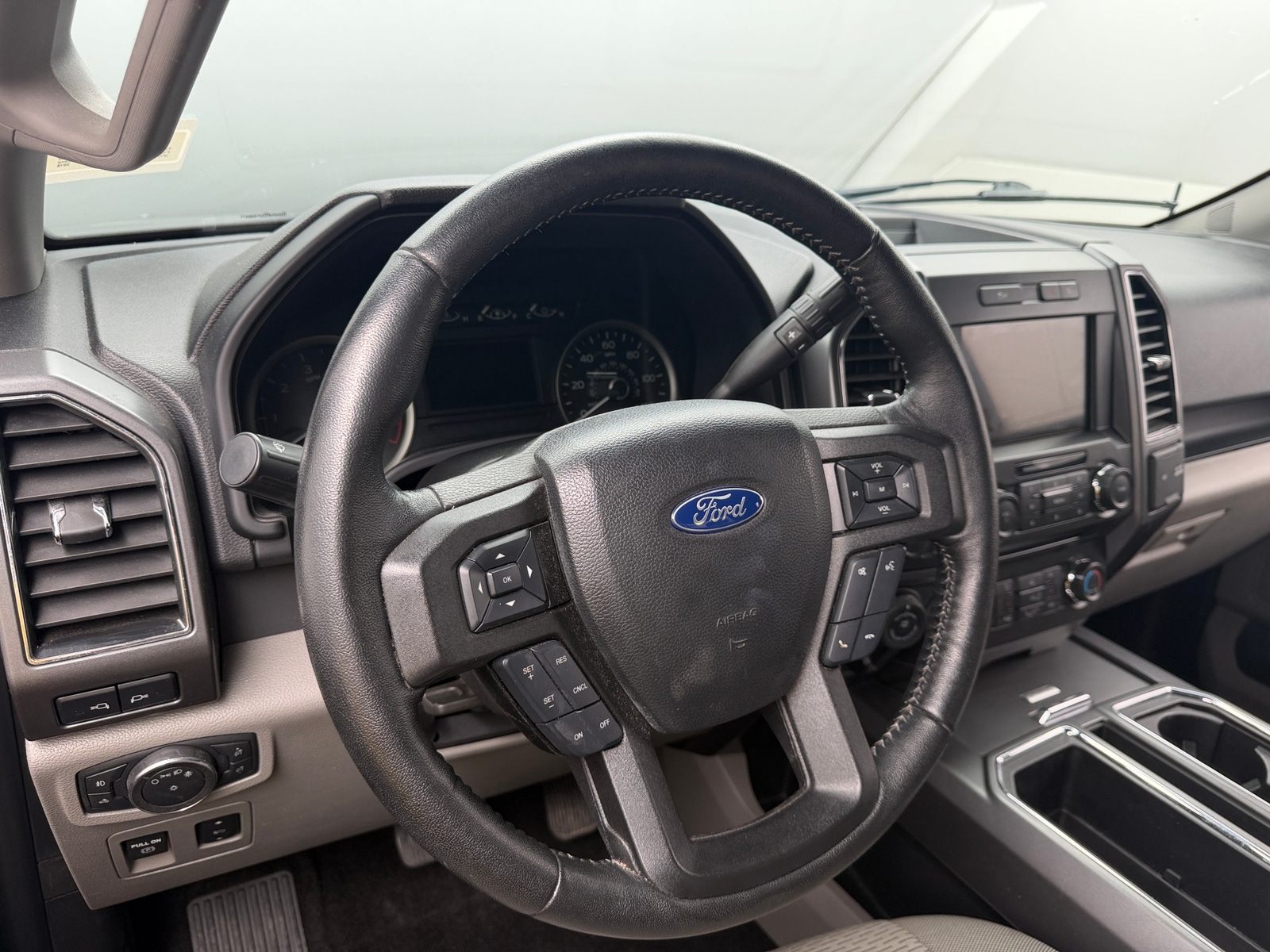 Thumbnail: 2018 Ford Econoline - 5