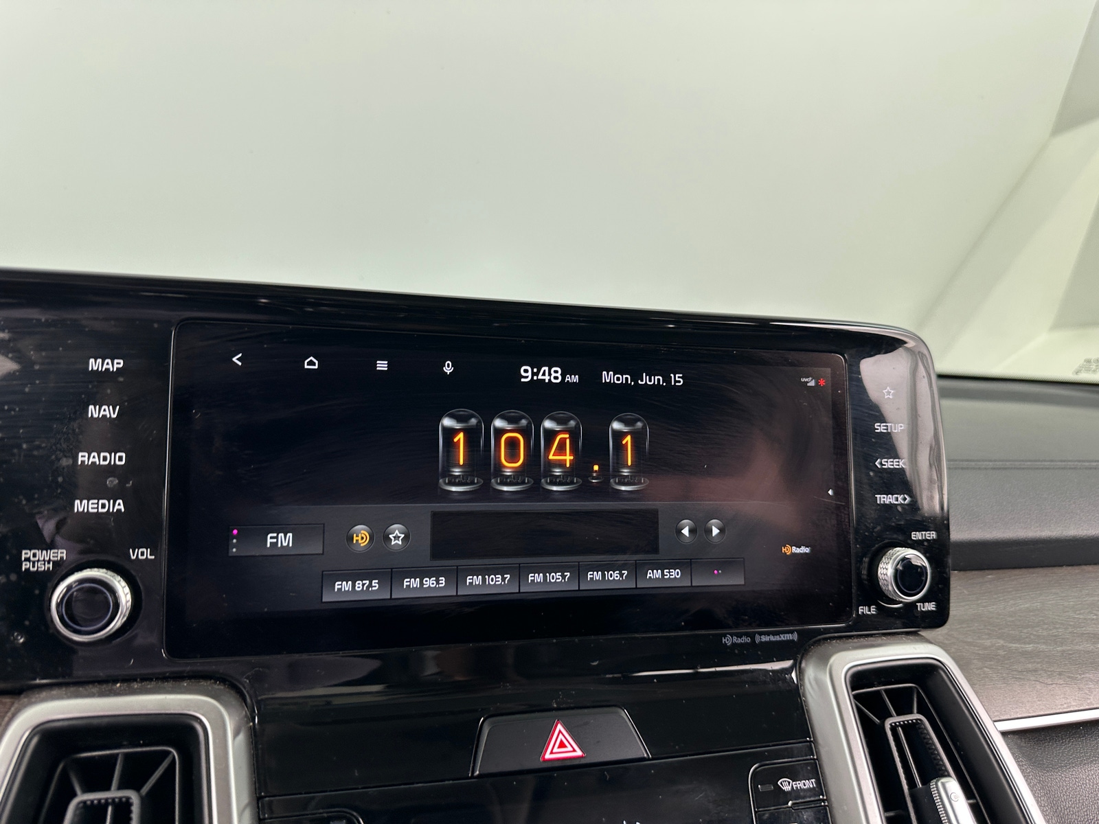 Thumbnail: 2021 Kia Sorento - 3