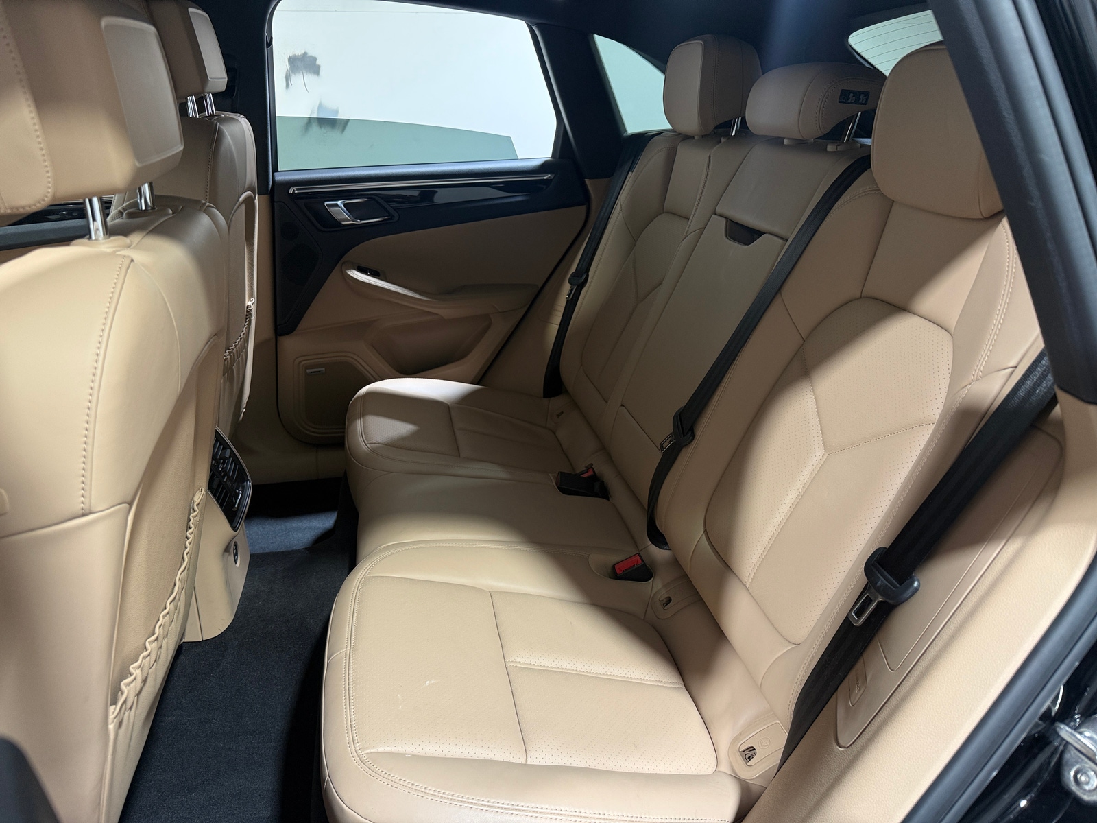 Thumbnail: 2020 Porsche Macan - 5