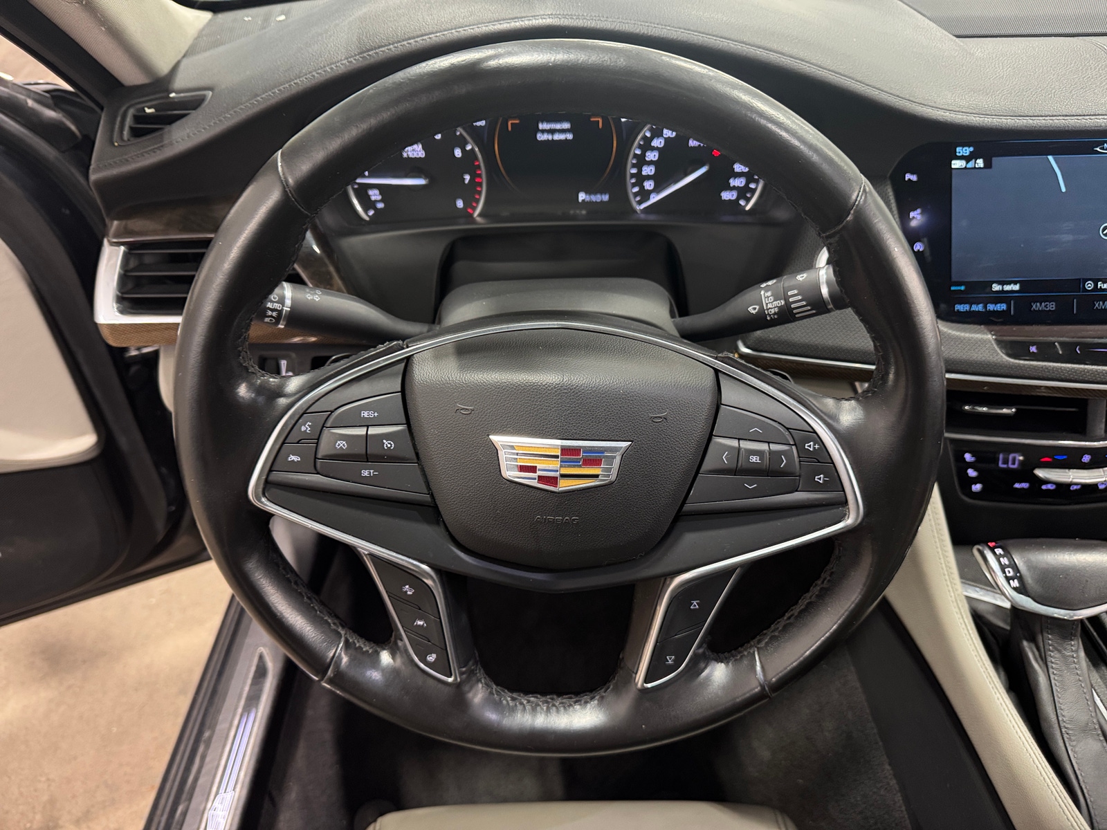 Thumbnail: 2018 Cadillac CT6 - 4