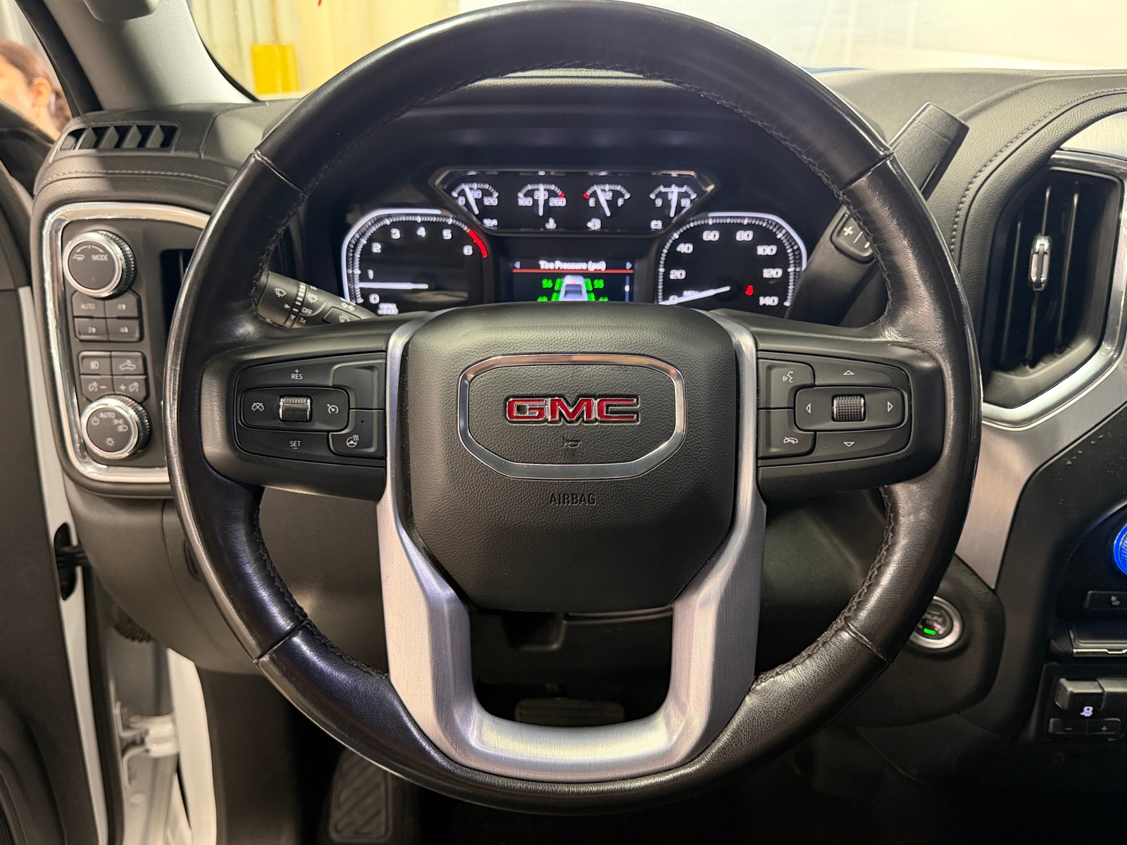 Thumbnail: 2022 GMC Sierra 2500 - 5