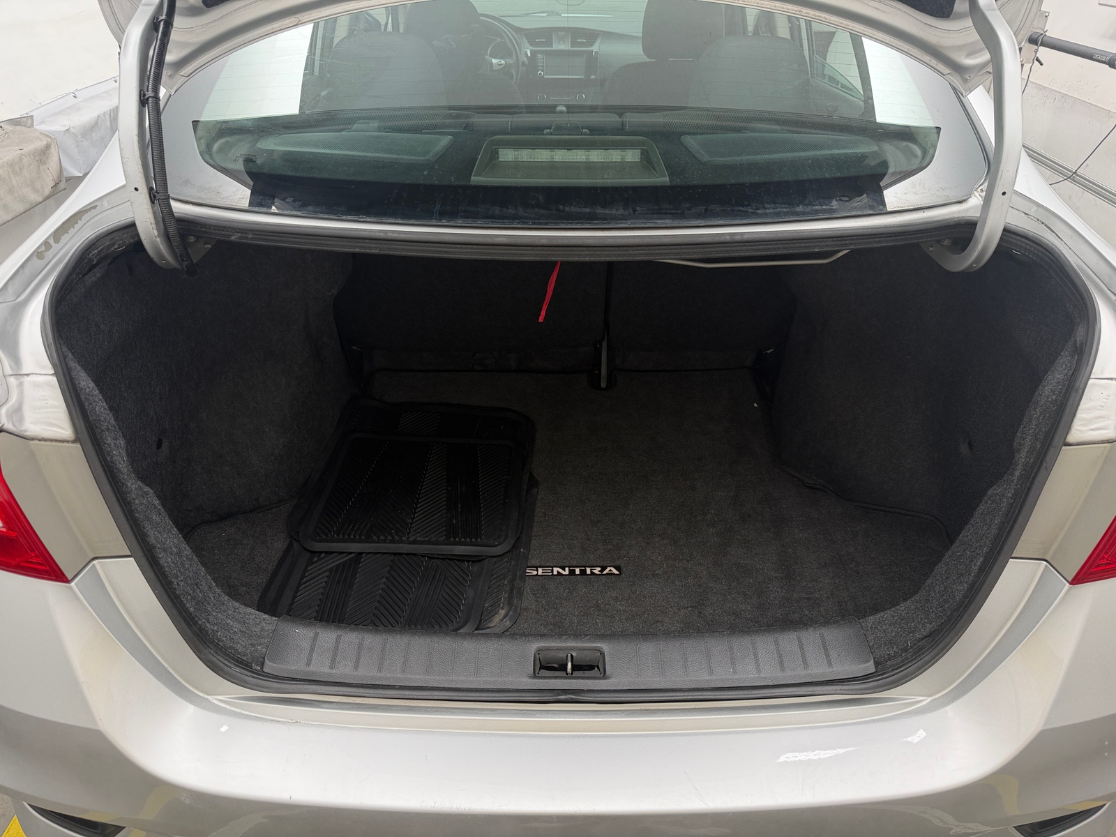 Thumbnail: 2019 Nissan Sentra - 7