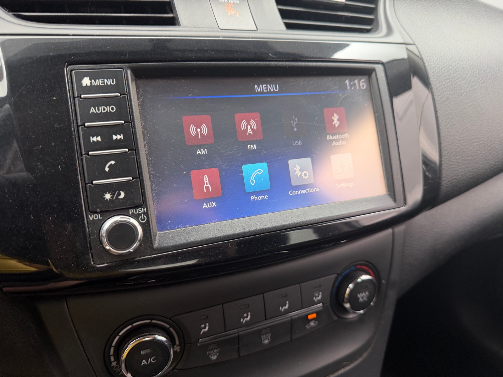 Thumbnail: 2019 Nissan Sentra - 4