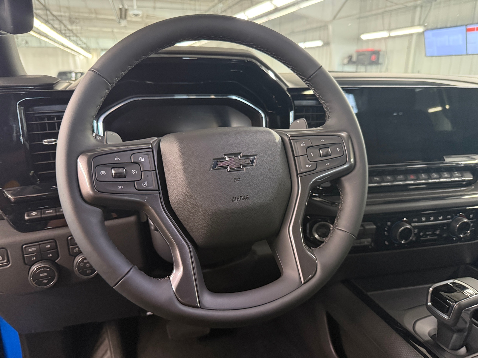 Thumbnail: 2025 Chevrolet Silverado 1500 - 4