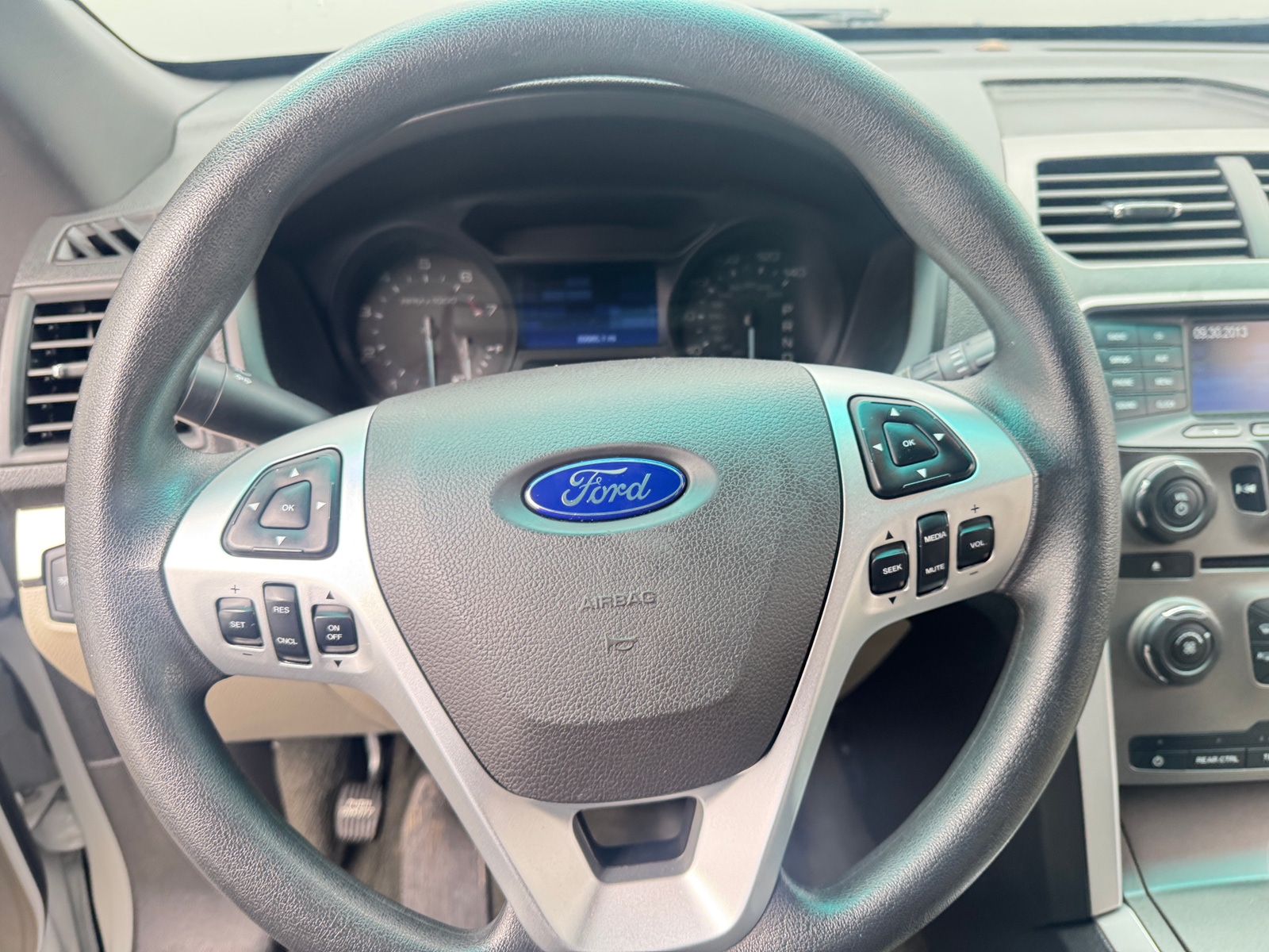 Thumbnail: 2014 Ford Explorer - 5