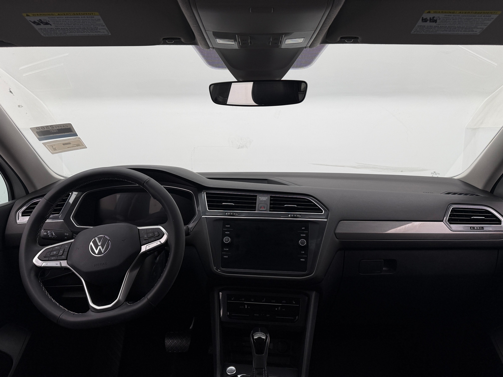 Thumbnail: 2023 Volkswagen Tiguan - 2