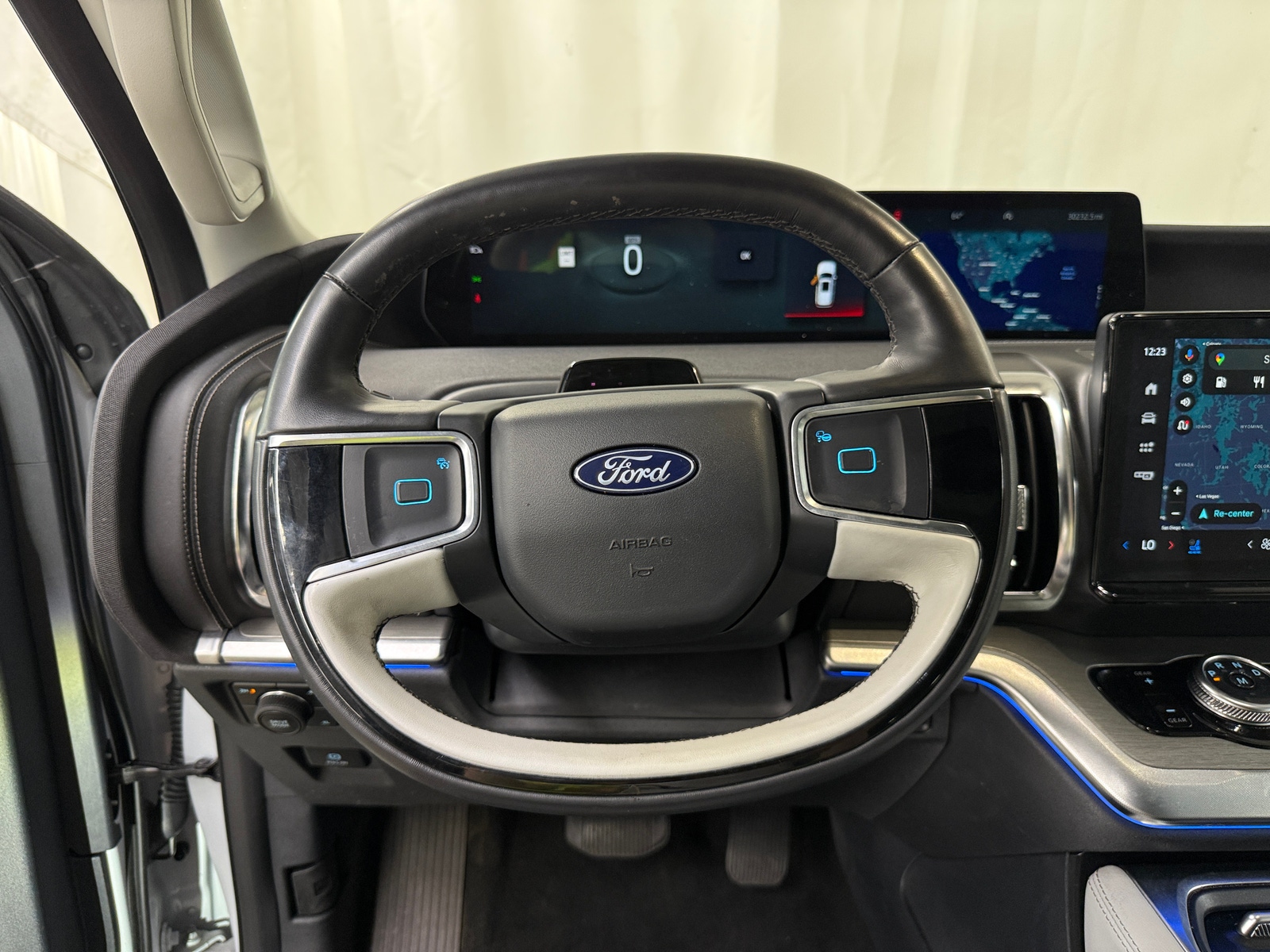 Thumbnail: 2025 Ford Expedition MAX - 4
